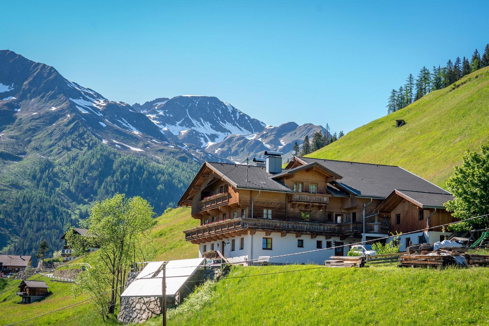 Apartmenthaus Gutwenger Innervillgraten Exterior foto